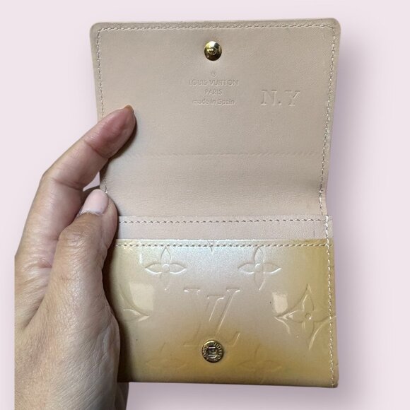 Louis Vuitton Vernis Monogram Card Case Wallet | Nude Beige - Picture 4 of 5
